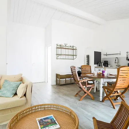Maison Mitoyenne Cosy Au Grenettes Pour 4 Personnes *