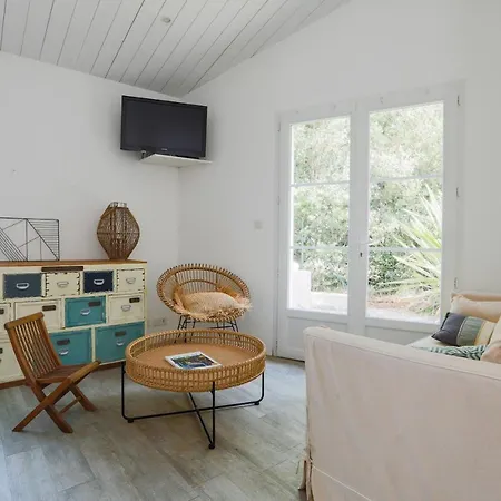 Maison Mitoyenne Cosy Au Grenettes Pour 4 Personnes 度假居 *