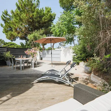 Maison Mitoyenne Cosy Au Grenettes Pour 4 Personnes